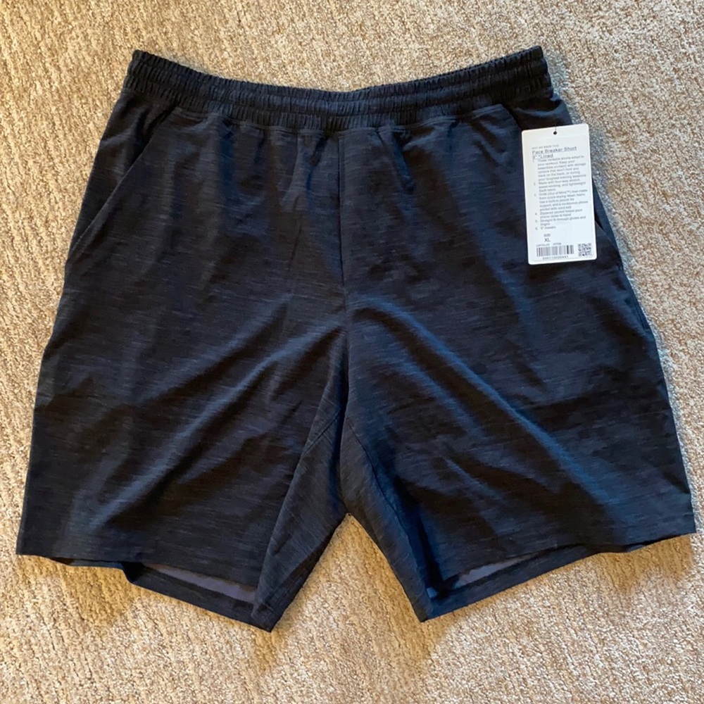 Men’s Lululemon Pace Breaker 9” Lined Short